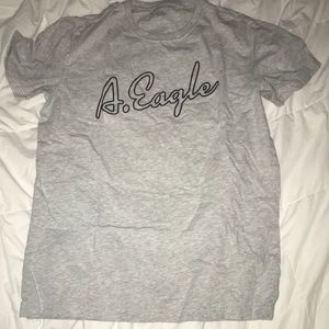 American Eagle T shirt